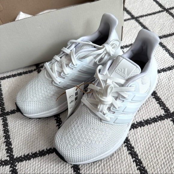 ADIDAS UBOUNCE DNA SHOES KIDS 1.5 White - Picture 3 of 6